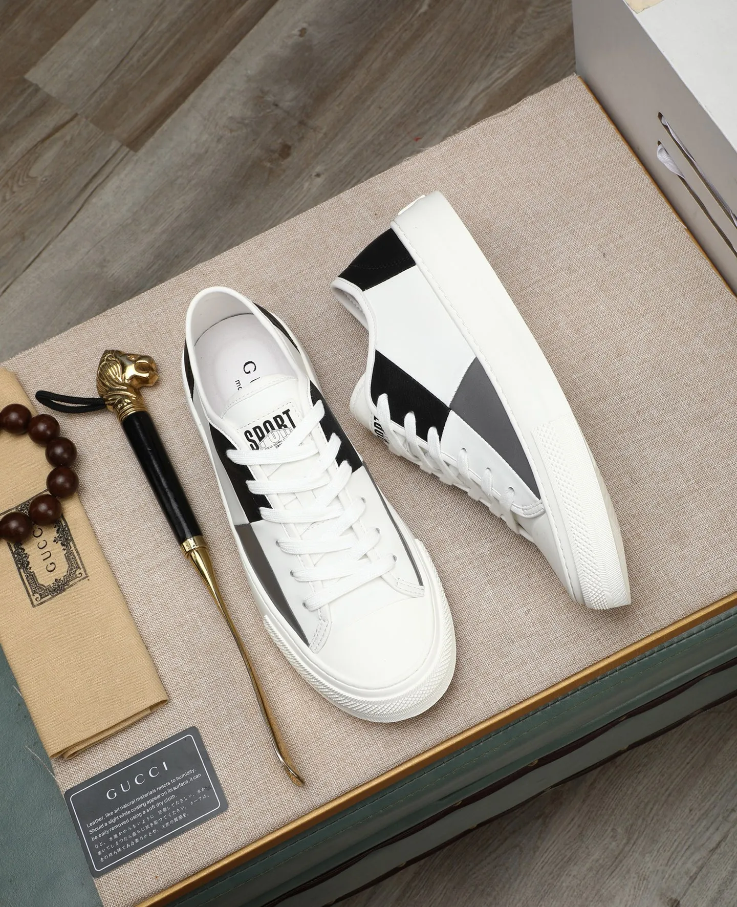 Men's men's shoes 💰440 GUCCI🔍🔍The latest model is on sale at the same time at the counter. Original calfskin imported from Italy, genuine leather lining, (high-end, noble, and classy) with exquisite workmanship. Sole: Original sole provided by the original factory, ⚠Exclusive double-layer movable molded sole super comfortable⚠, real shot 🎬The real thing is better🔍🔍"High quality·Follow the order" Code number 38-44